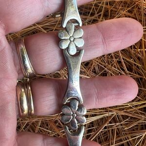 Vintage sterling 925 heavy flower bracelet